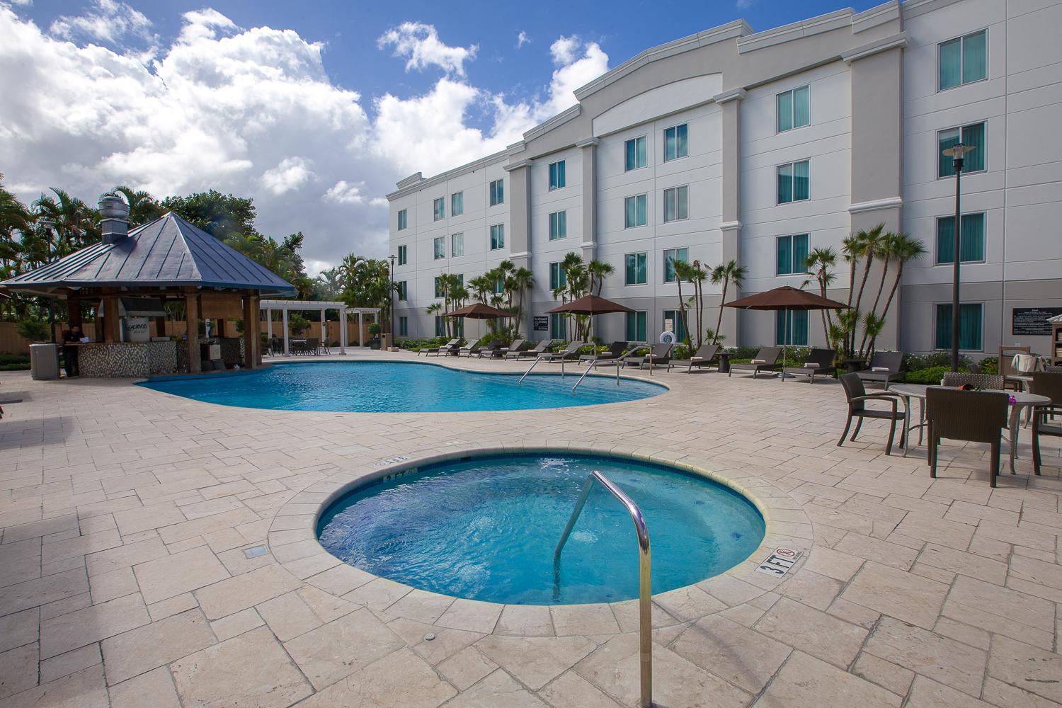Hampton Inn & Suites San Juan Carolina Eksteriør billede